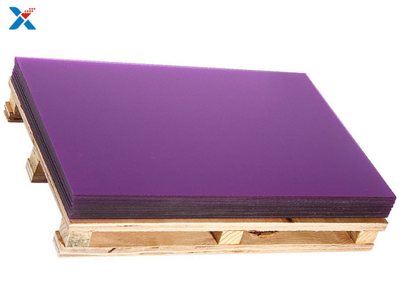 De purpere Plexiglas Plastic Acrylbladen kleurden Plaat die aan Grootte wordt gesneden