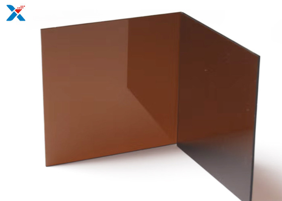 Het donkere Gekleurde Plastic AcryldieBlad van het Bronsplexiglas aan Groottecomités wordt gesneden